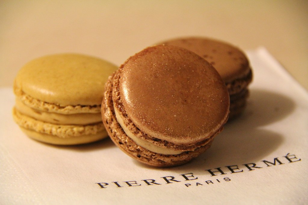 paris-macarons